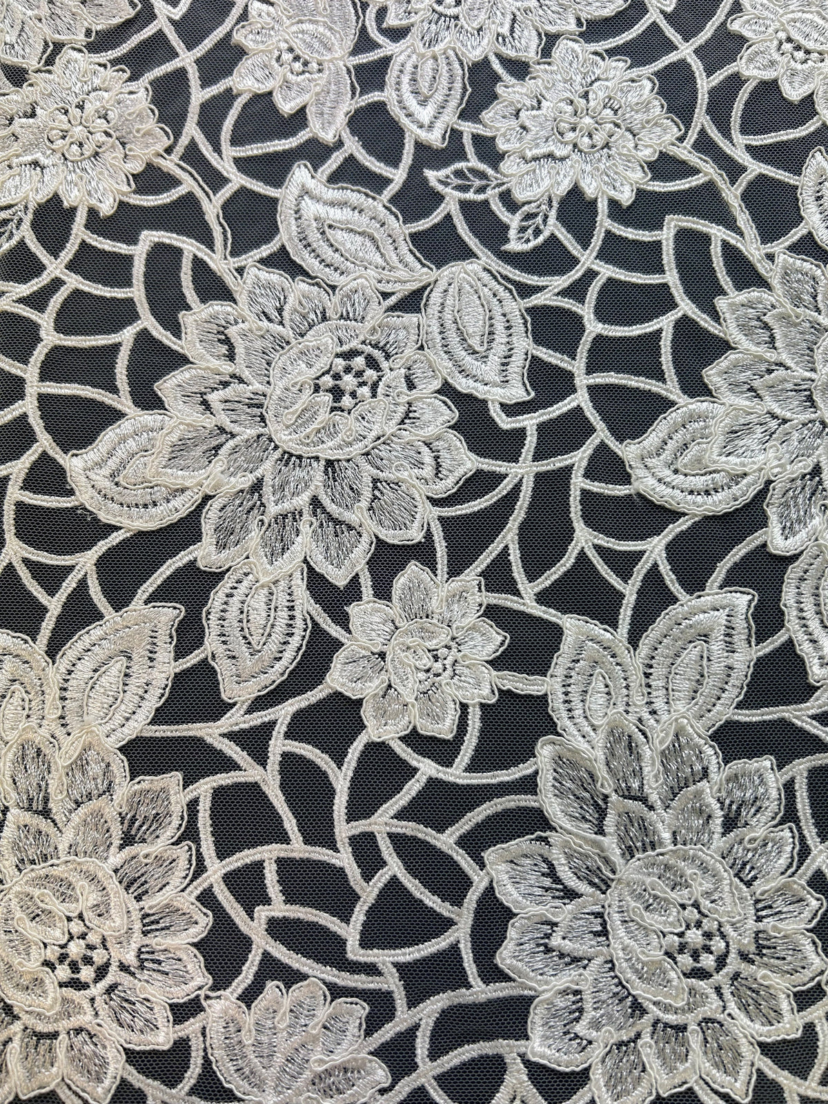 Dentelle Brodée Ivoire - Annika
