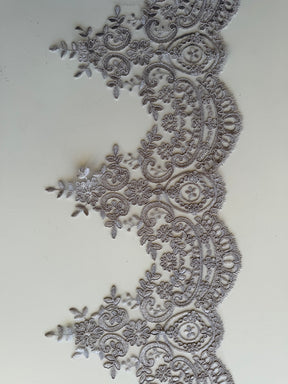 Galon de dentelle cordée grise - T623