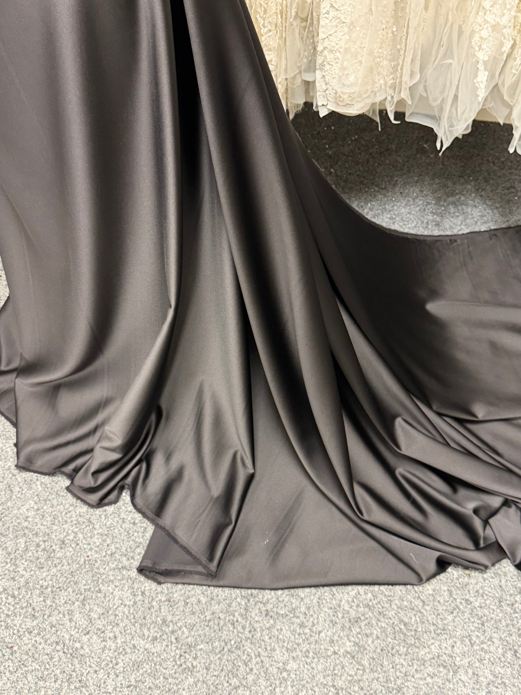 Satin extensible en polyester noir - Estonie