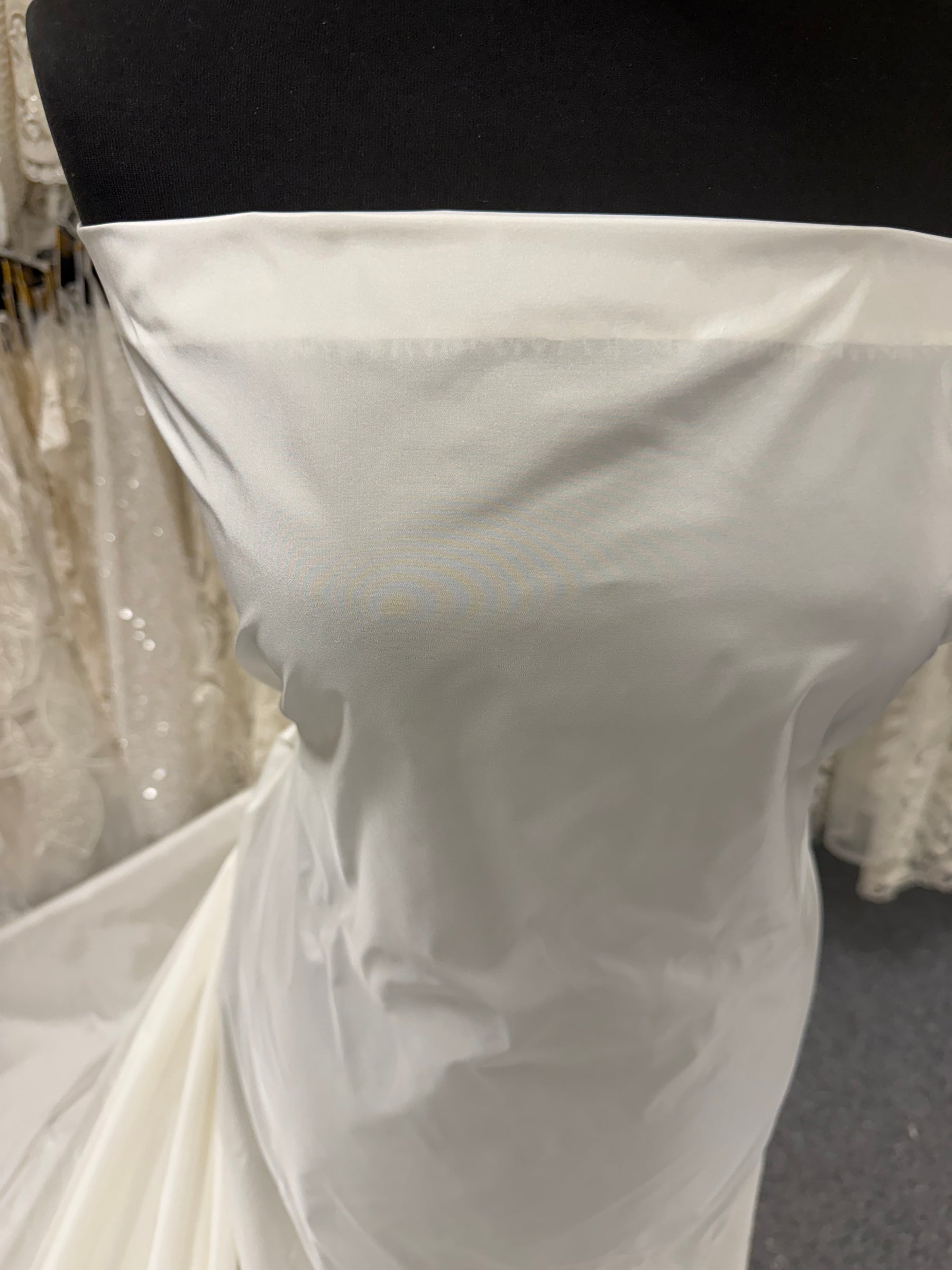 Taffetas ivoire en polyester - P599