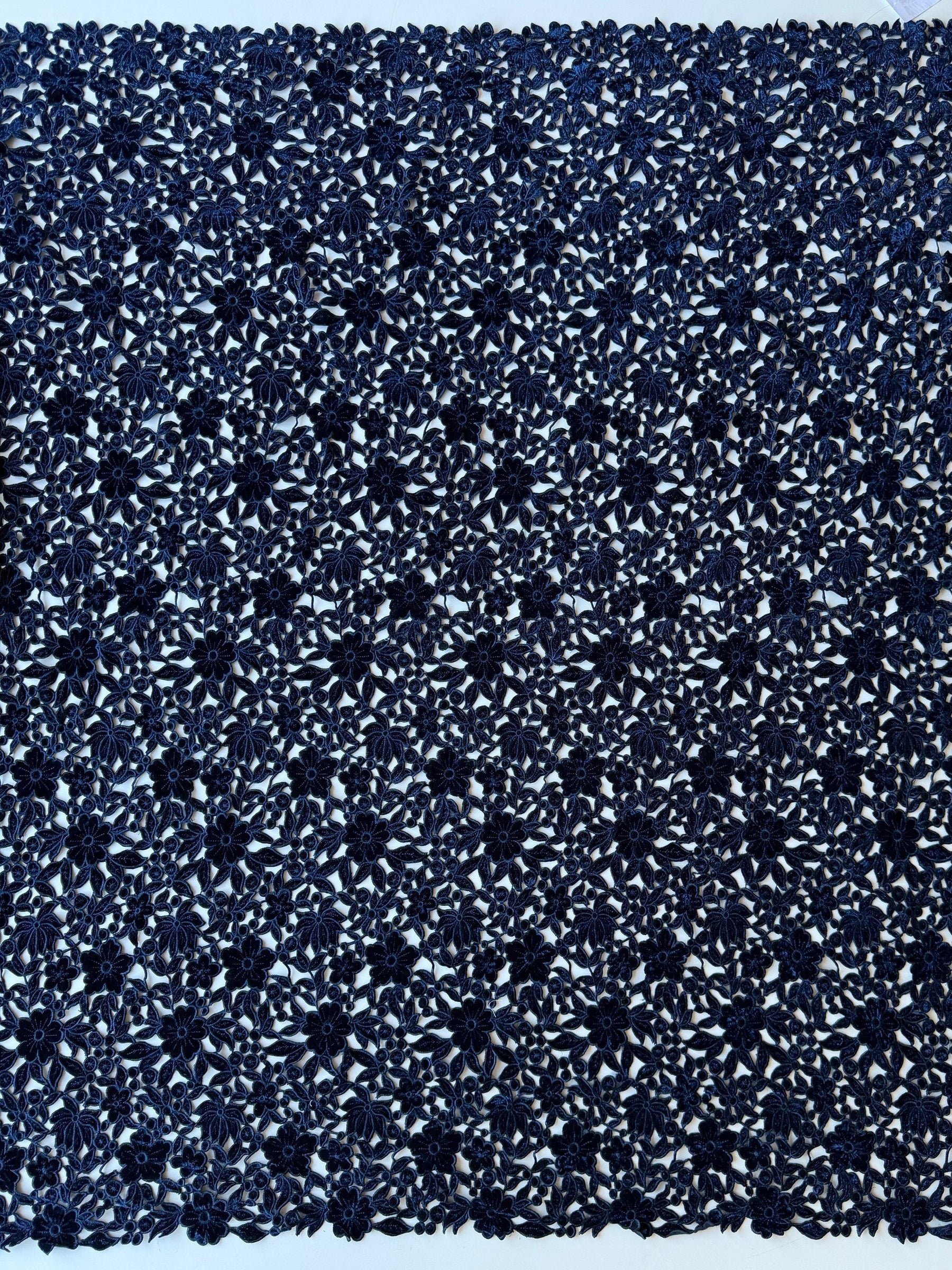 Velours brodé marine - EB6002
