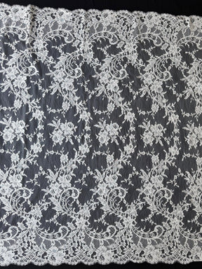 Dentelle de Chantilly ivoire - Banilto