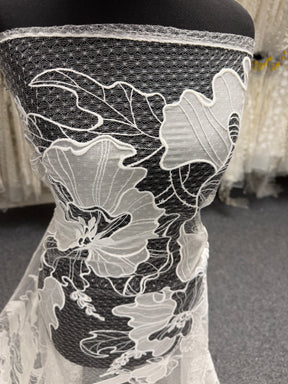 Dentelle brodée ivoire - EB5058