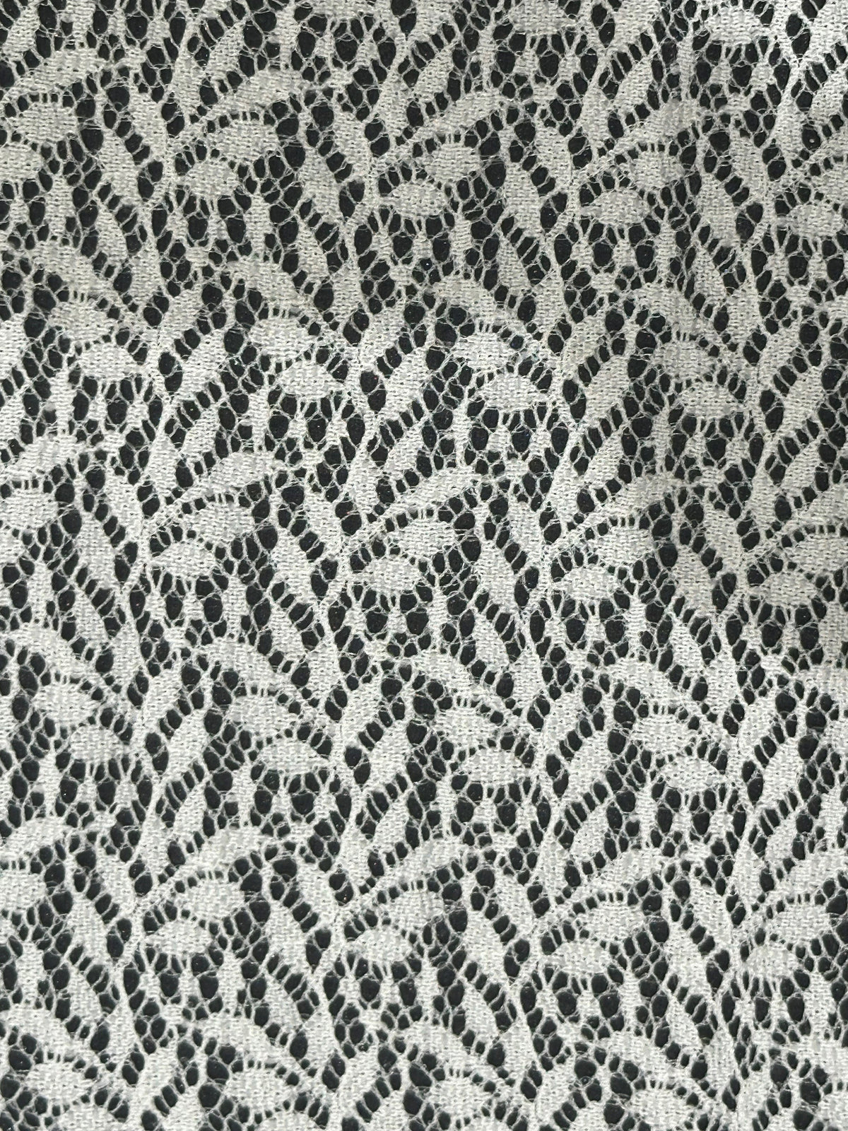 Dentelle à feuilles ivoire - Nicole (CF)