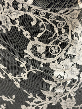 Dentelle de Chantilly ivoire - Banilto