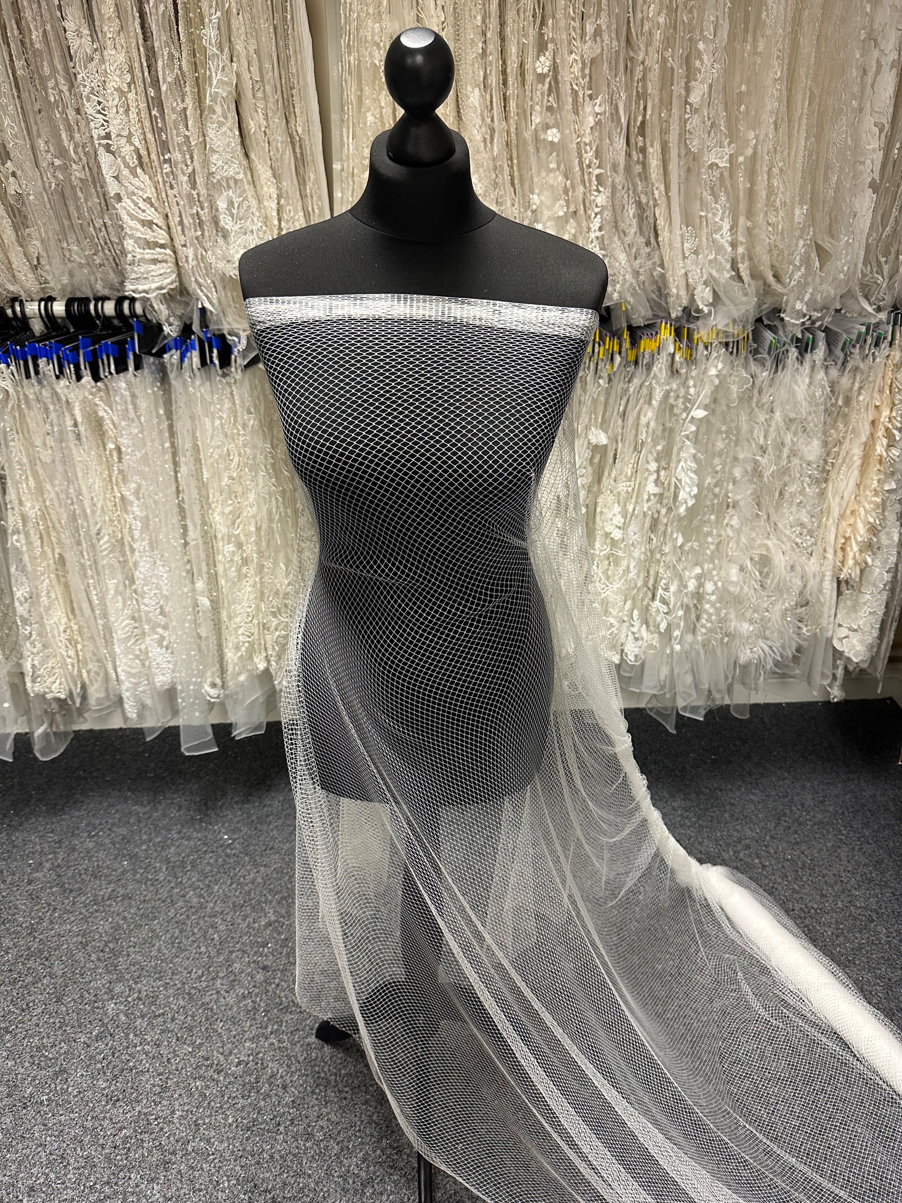 Cage à oiseaux en filet ivoire souple - Barrage