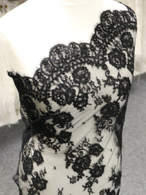 Dentelle Noire Cordonnée - Amelia