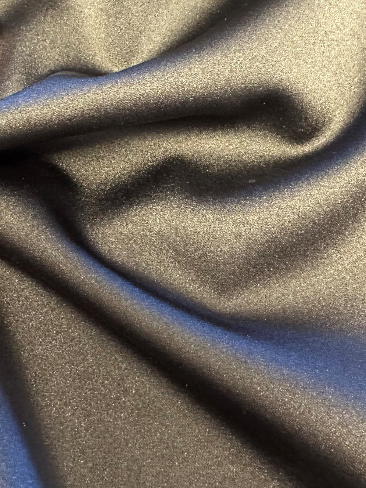 Satin extensible en polyester noir - Estonie