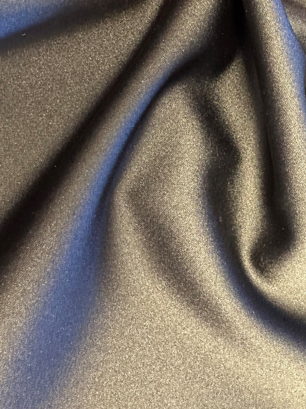 Satin extensible en polyester noir - Estonie