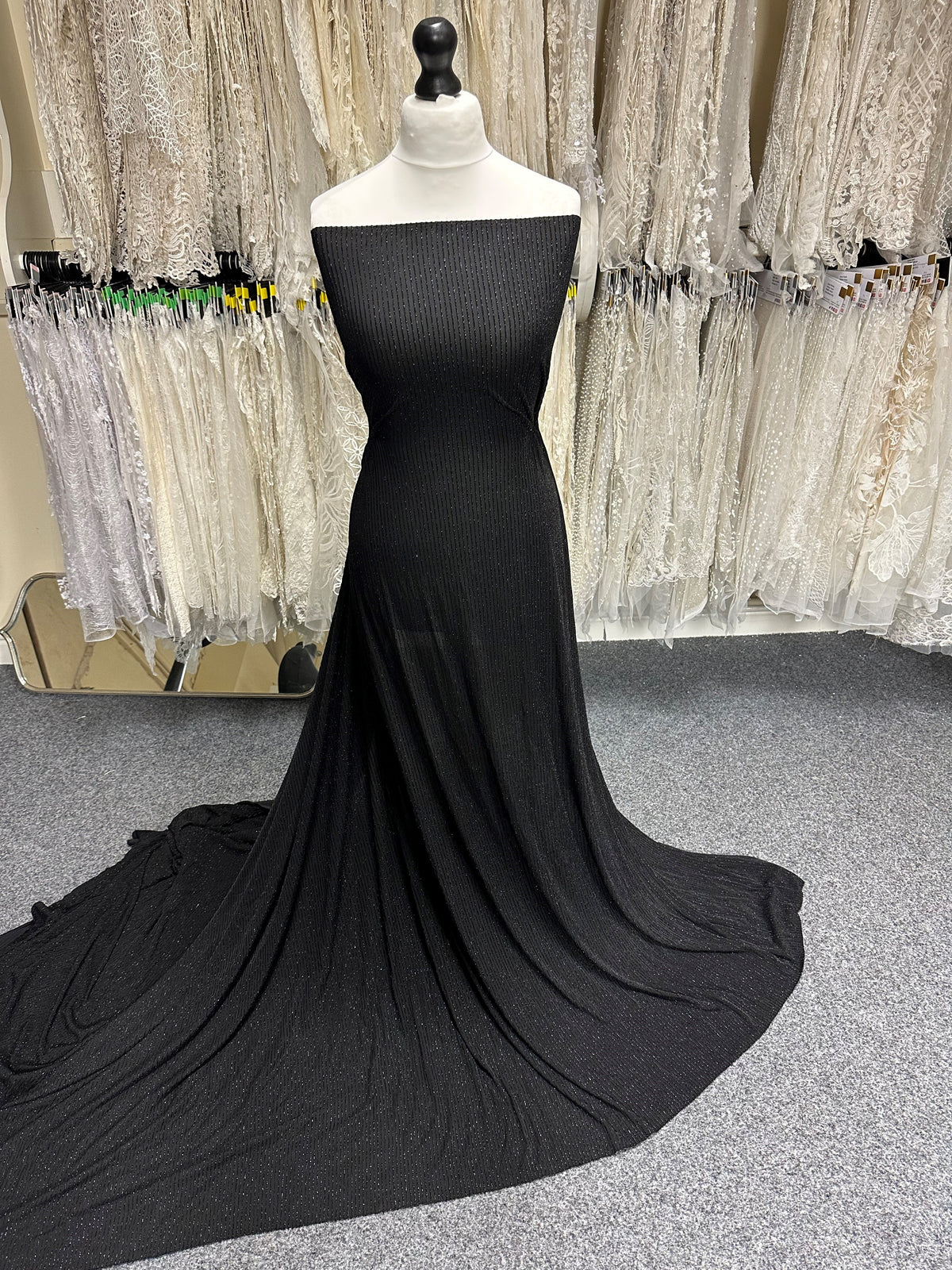 Georgette noire perlée - Buda