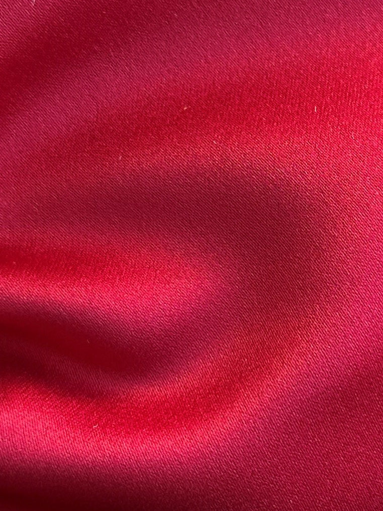 Satin de polyester bordeaux - Moldavie