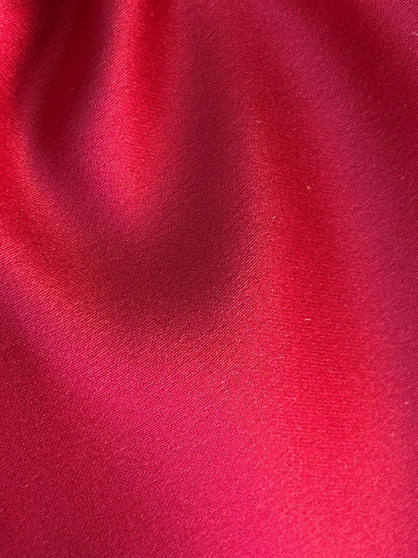 Satin de polyester bordeaux - Moldavie