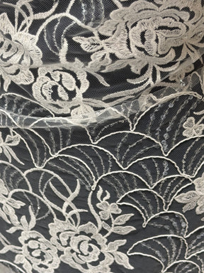 Dentelle Raschel à paillettes ivoire - EB3047