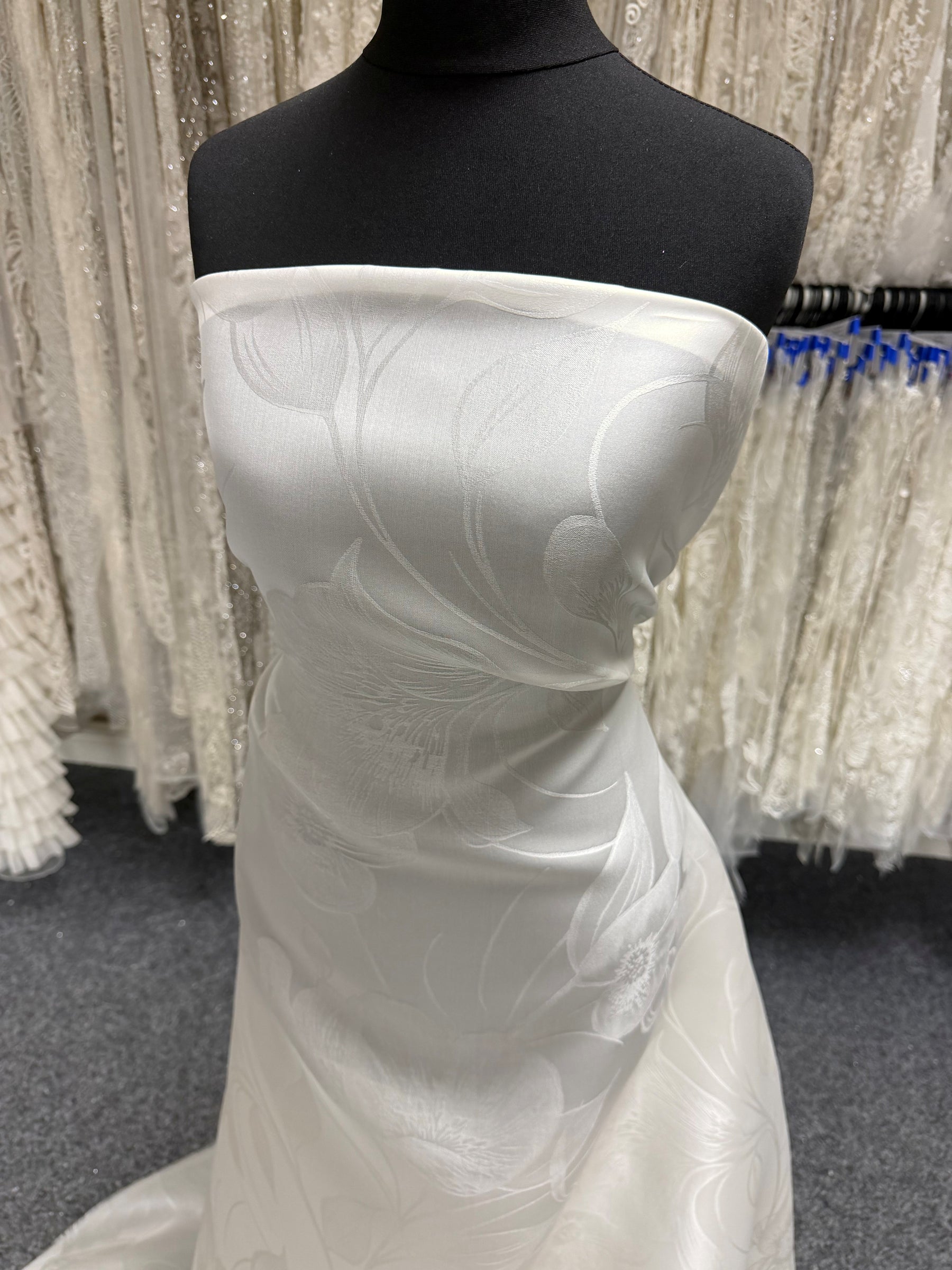 Grande pièce en brocart jacquard 100 % soie ivoire - Candido