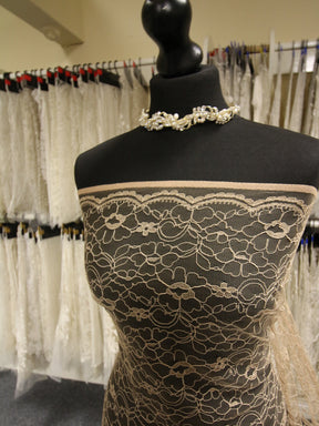 Dentelle Cordée en Cappuccino - Leanne