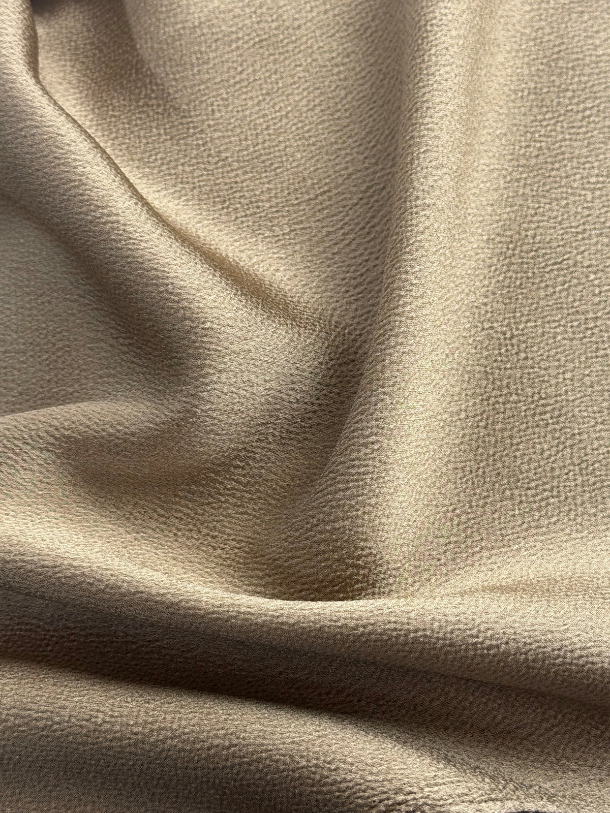 Crêpe de polyester caramel - Temple