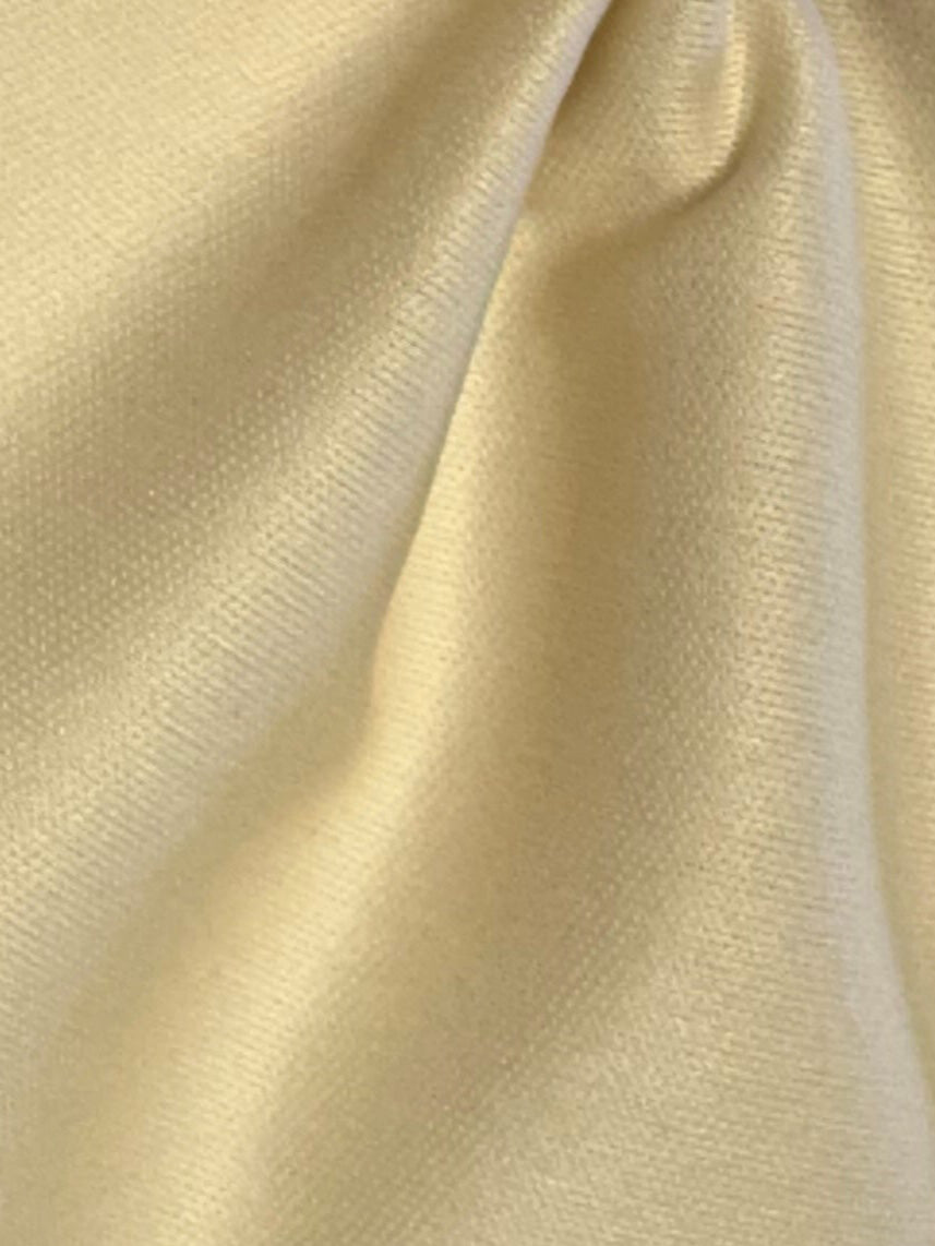 Tissu de doublure en polyester tricoté couleur champagne – Lituanie