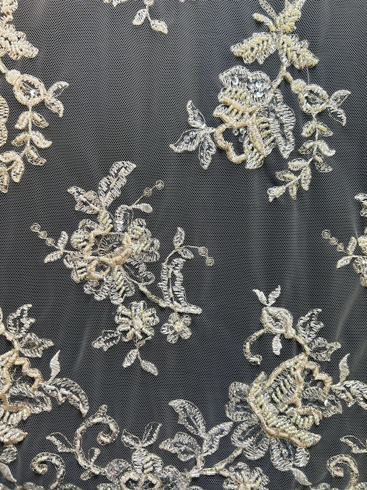 Dentelle Perlée Champagne - Chloé