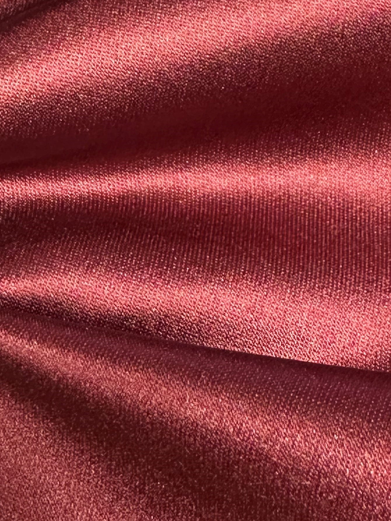 Satin de polyester bordeaux - Canada