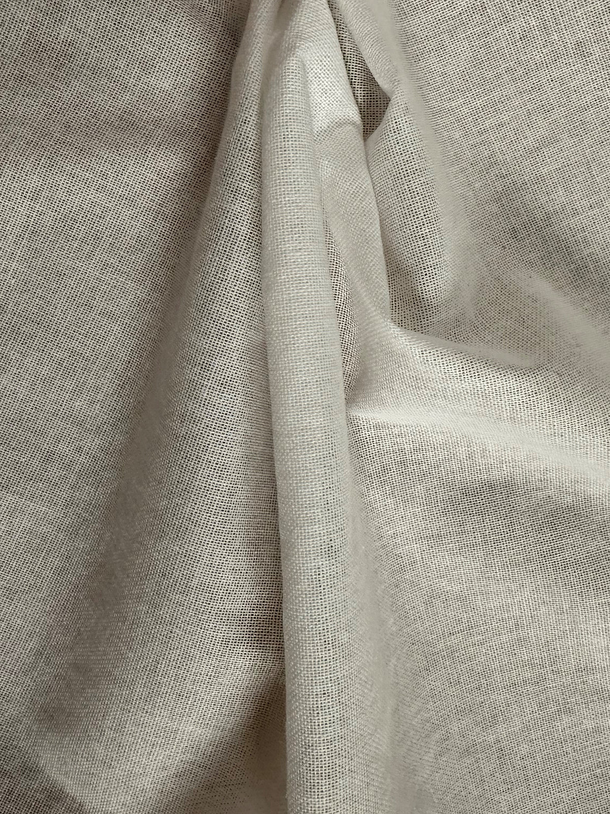 Entoilage thermocollant mi-lourd - Duke