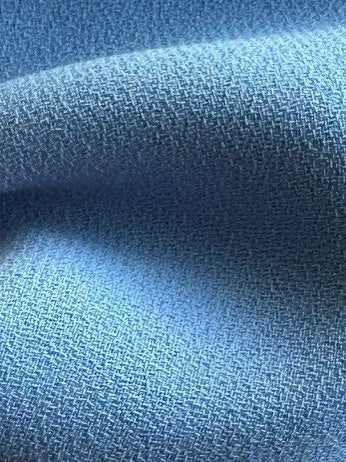 Crêpe de polyester bleu poussiéreux - Portugal