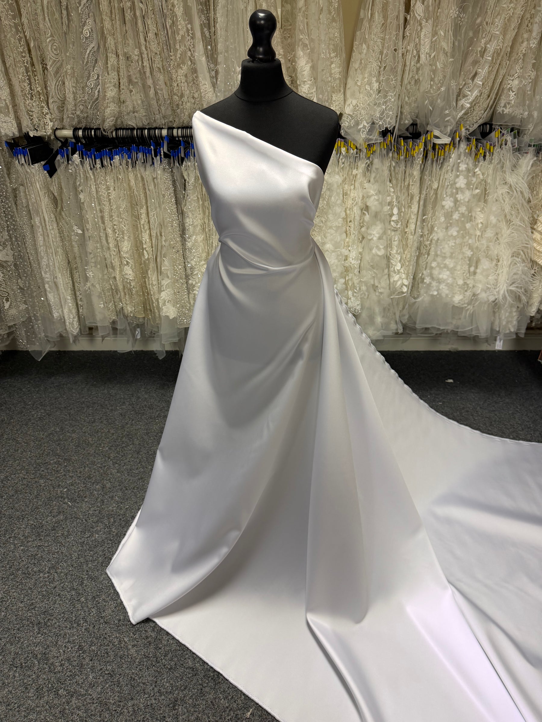 Mélange de soie blanc Mikado doux - P608