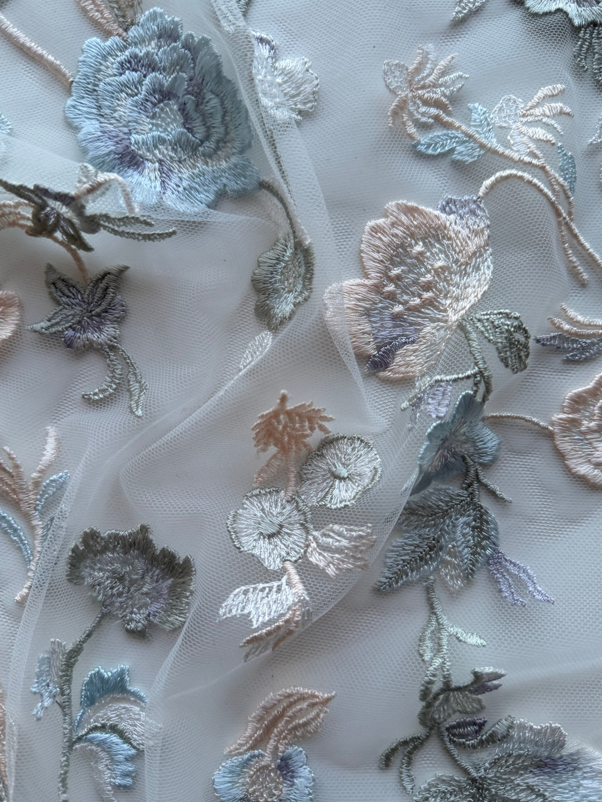 Dentelle brodée multicolore - EB5047