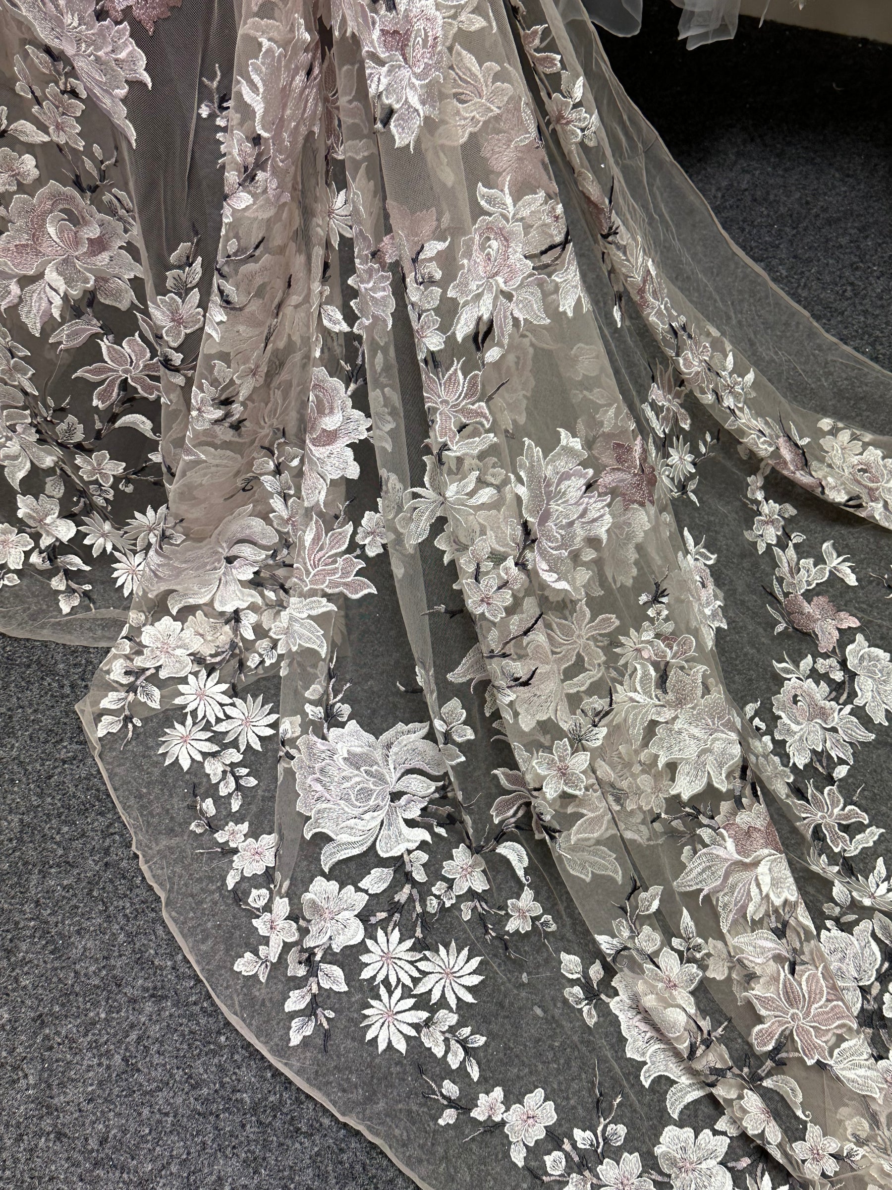 Dentelle rose brodée - EB5052