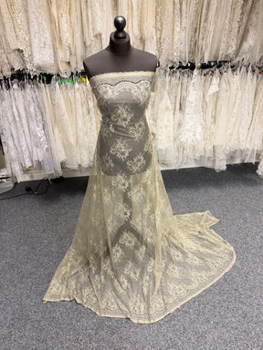 Soie 100% Dentelle Italienne Taupe - P272