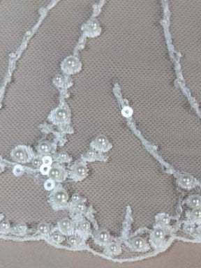 Tulle brodé de perles ivoire - EB1018