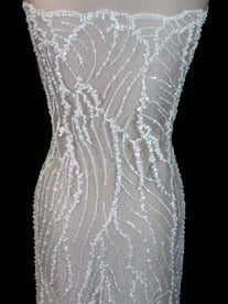 Tulle brodé de perles ivoire - EB1018