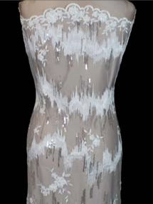 Tulle brodé de perles ivoire - EB1019