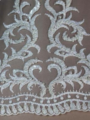 Tulle brodé de perles ivoire - EB1020
