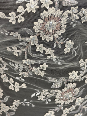 Tulle gris clair brodé de perles en 3D - EB1026