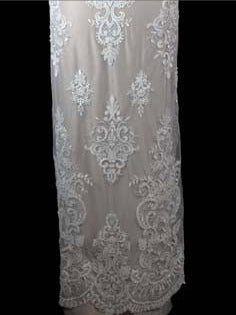 Tulle brodé de perles ivoire - EB1027