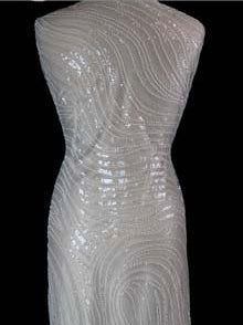 Tulle brodé de perles ivoire - EB1028