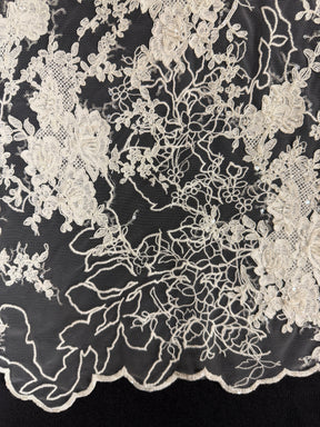 Tulle brodé de perles ivoire - EB1042