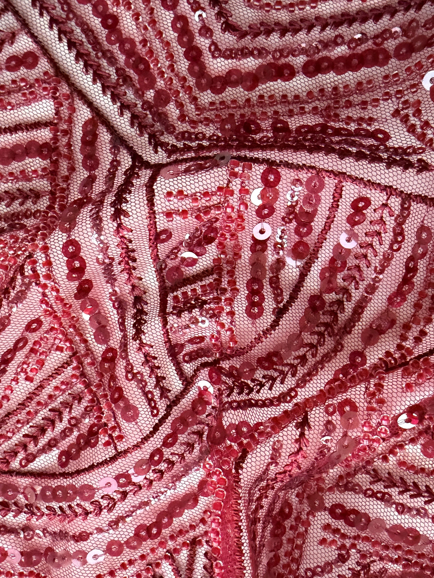 Tulle brodé de perles couleur vin - EB1056