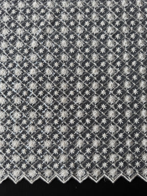 Tulle brodé de perles ivoire - EB1059
