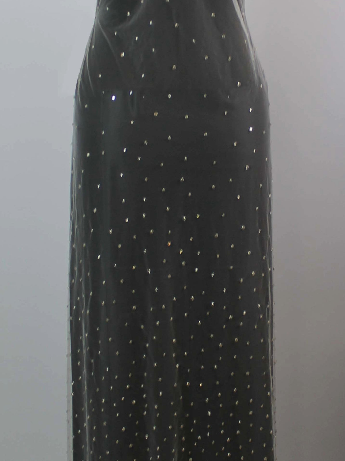 Tulle brodé de perles ivoire - EB1061