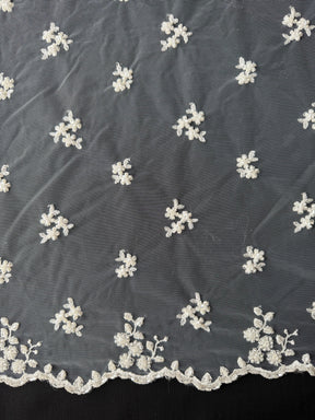 Tulle brodé de perles ivoire - EB1067