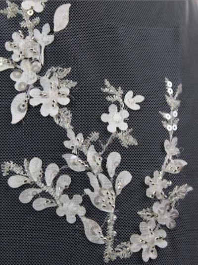 Tulle brodé de perles champagne/argent - EB1073