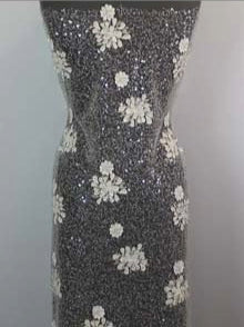 Tulle brodé de perles ivoire - EB1074