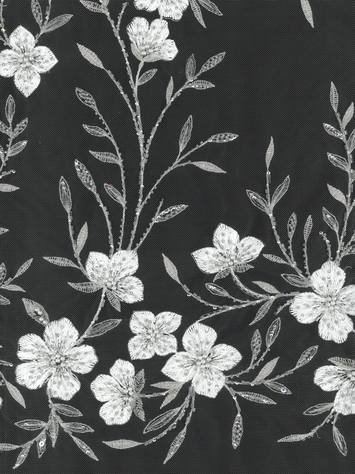 Tulle brodé de perles ivoire - EB1080