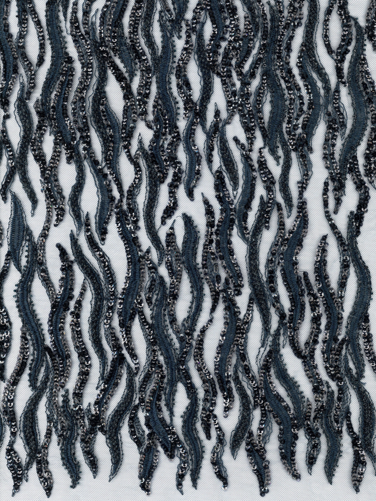 Tulle bleu marine brodé de perles - EB1089