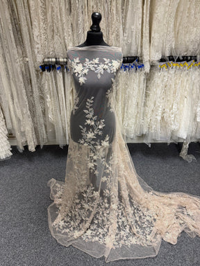 Tulle clair brodé de perles argentées - EB1105