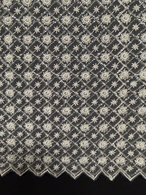 Tulle brodé de perles ivoire - EB1059