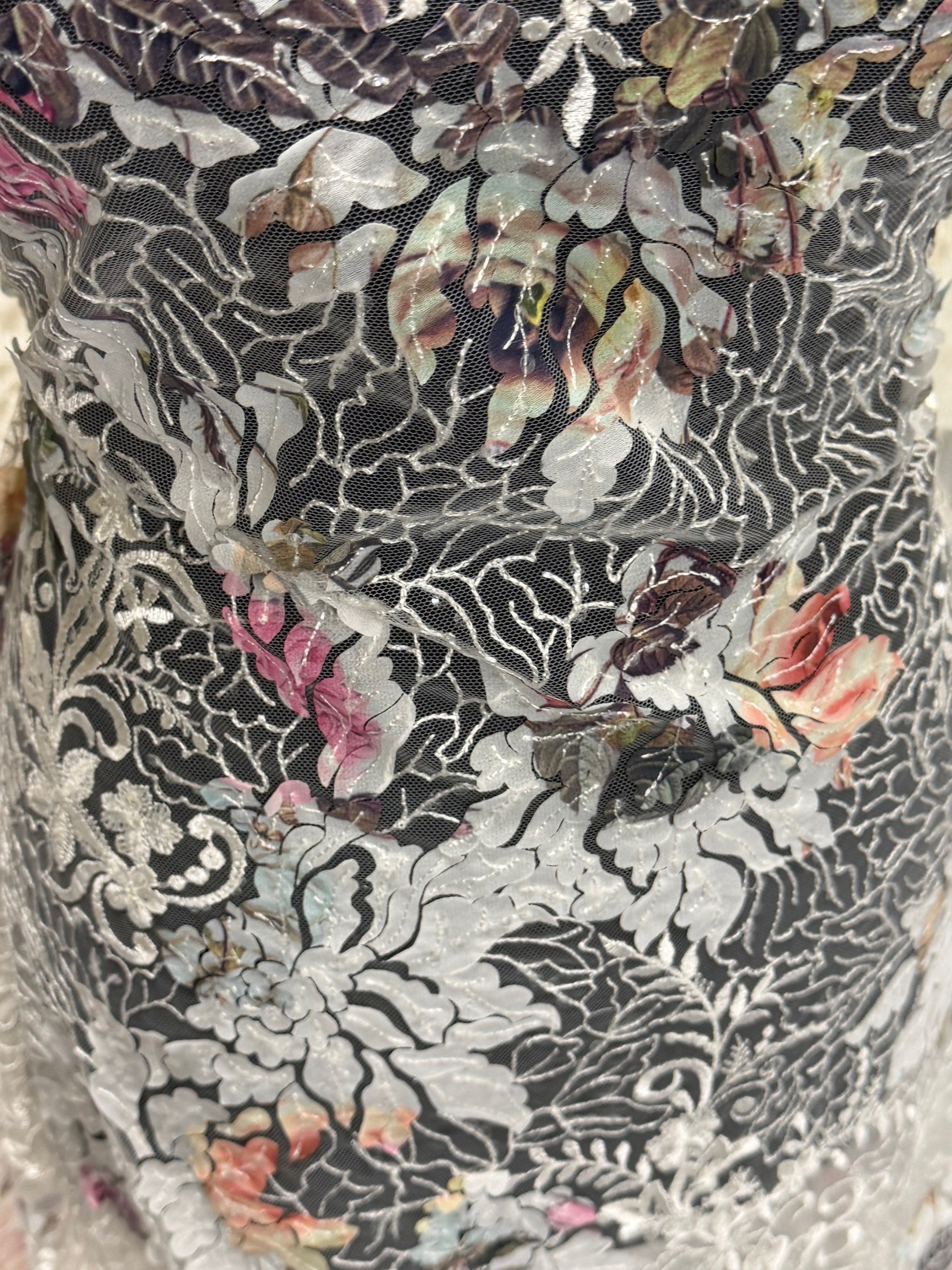 Tulle imprimé à sequins ivoire – EB3010