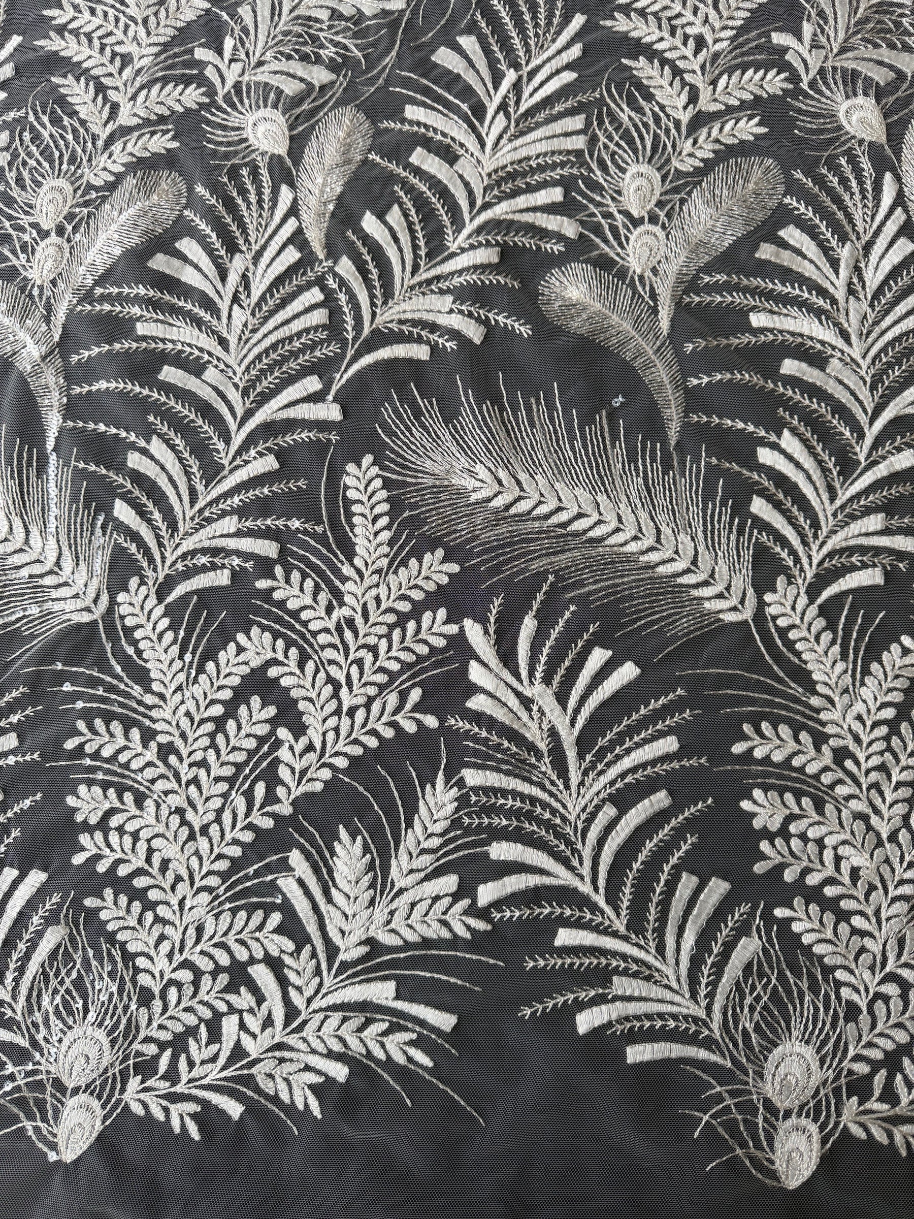 Dentelle brodée de sequins ivoire - EB3025