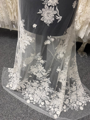 Dentelle brodée de sequins ivoire - EB3041
